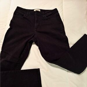 Universal Thread Women's Black Straight Leg Jeans